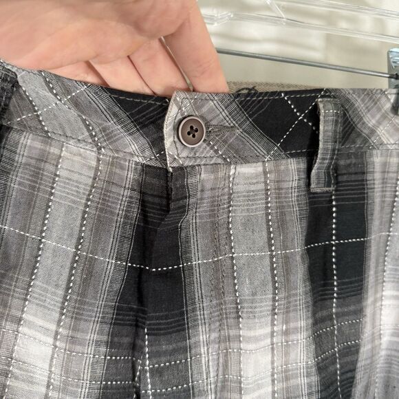 Tommy Bahama Silk Linen Shorts Men's 38 Grey Plaid Button Zip Flat Front 10" In - Picture 4 of 9